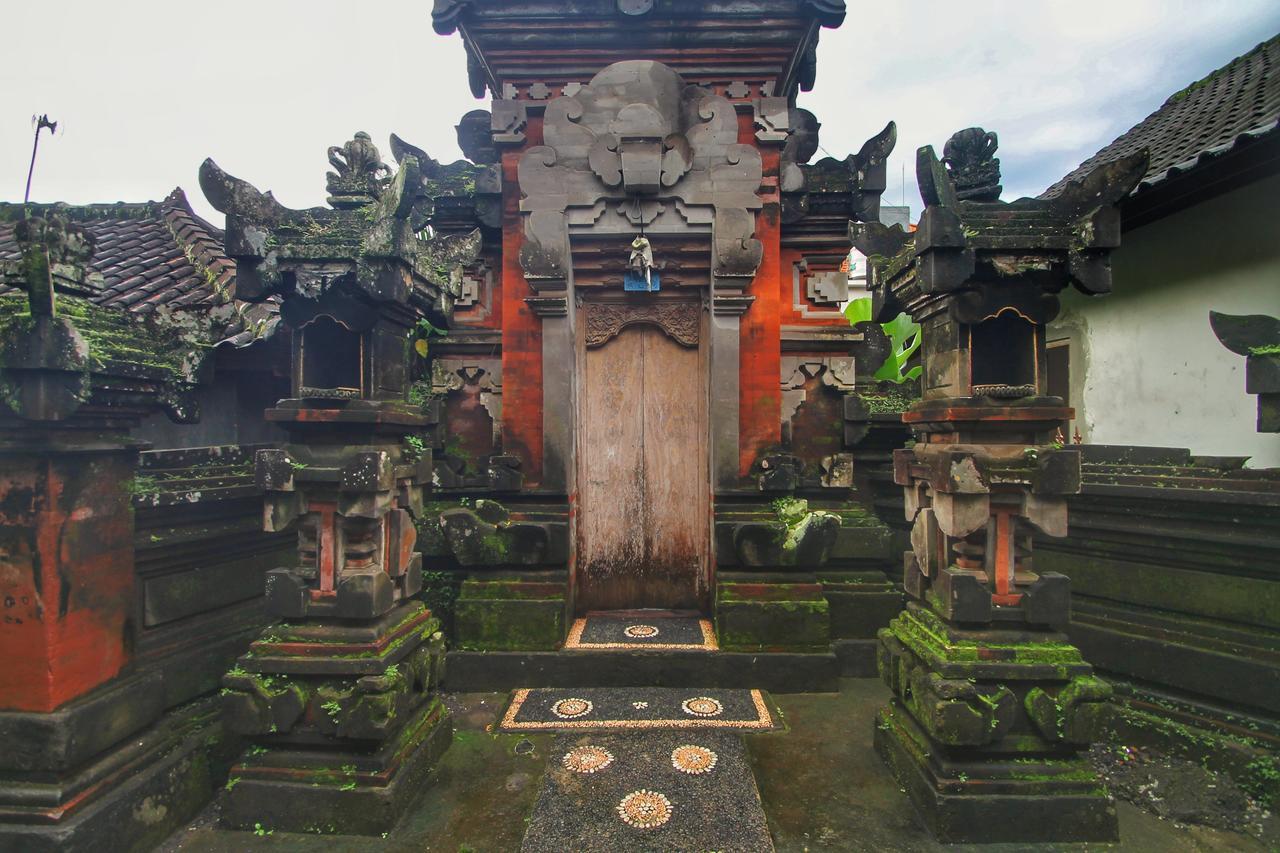 Отель Dewi Putri House Убуд Экстерьер фото